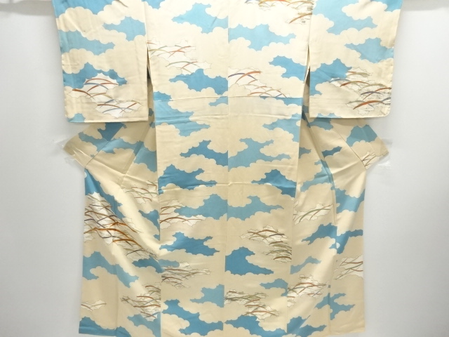 逆雲取りに芝草模様刺繍付け下げ小紋着物